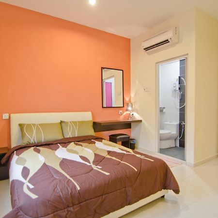 My Jonker Homes Malacca Exterior foto